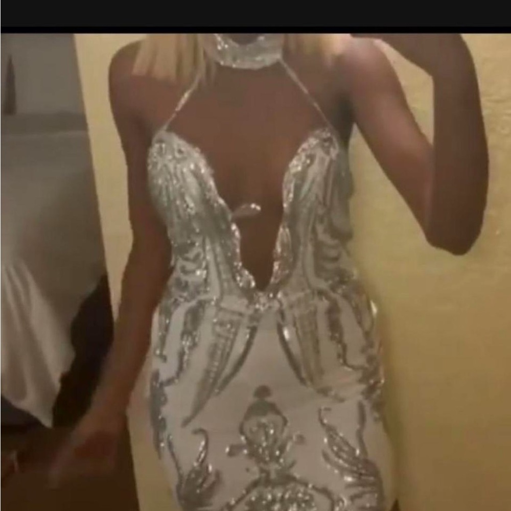Homecoming dress DACHBOUTIQUE WORN ONCE IN THE TENTH GRADE